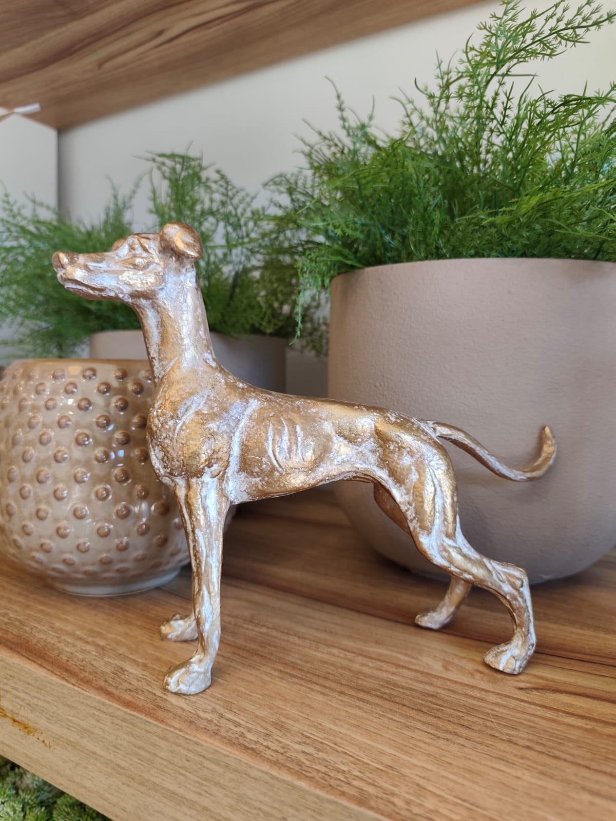 Escultura Cachorro Dourado