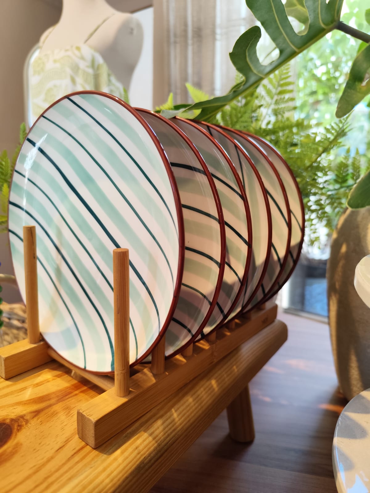 Conjunto pratos de Sobremesa Listras