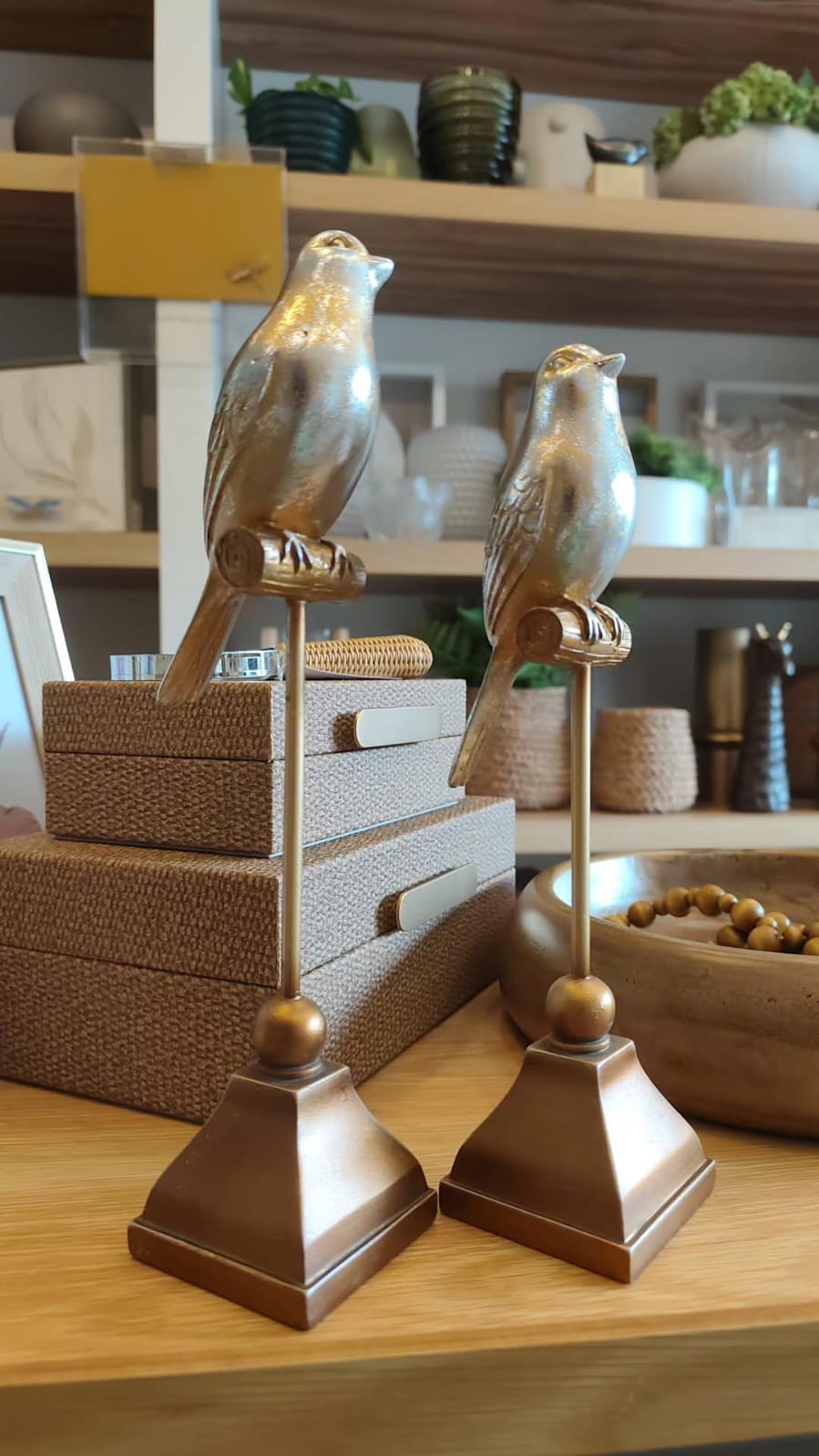 Escultura Passarinho no Poleiro