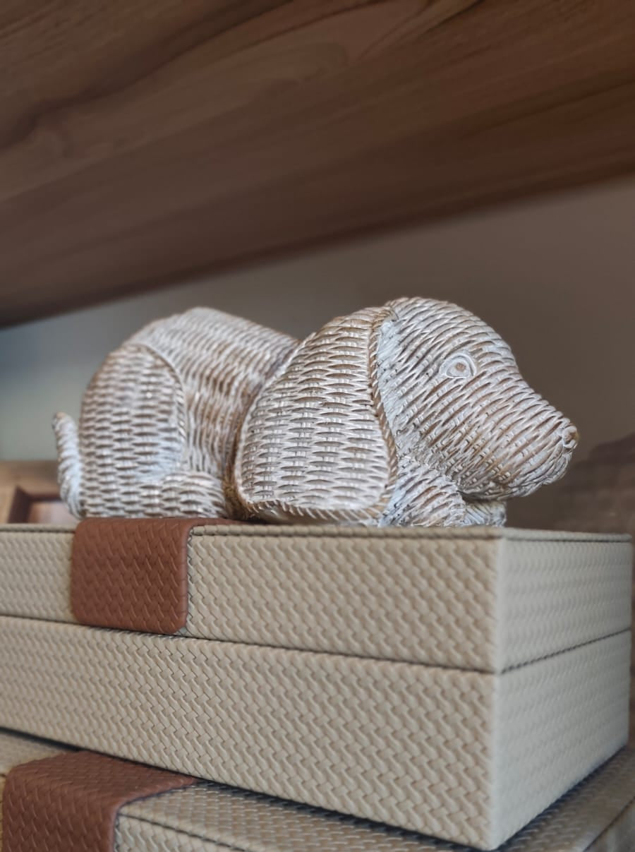 Escultura Cachorro Deitado