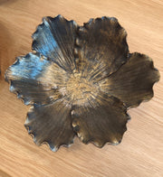 Flor dourada decorativa